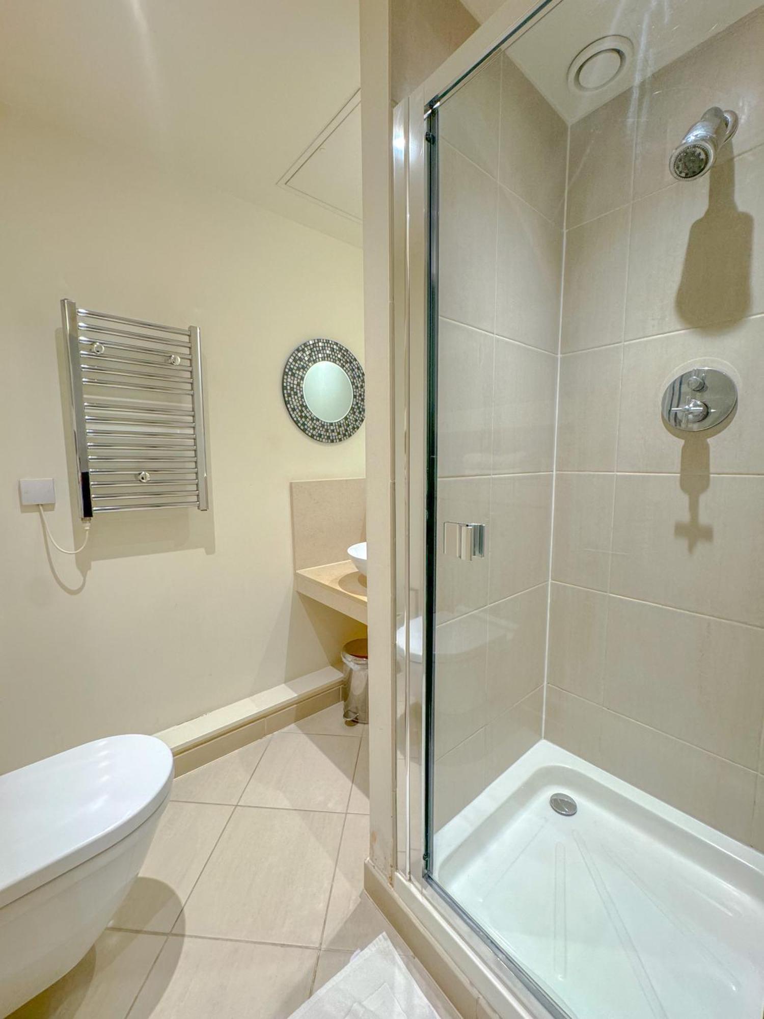 Horizon Canary Wharf Apartments London Exterior photo